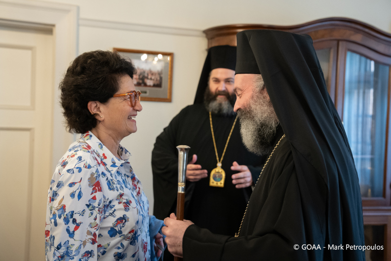 Η καταξιωμένη ερμηνεύτρια, Άλκηστις Πρωτοψάλτη επισκέφθηκε τον Αρχιεπίσκοπο Αυστραλίας